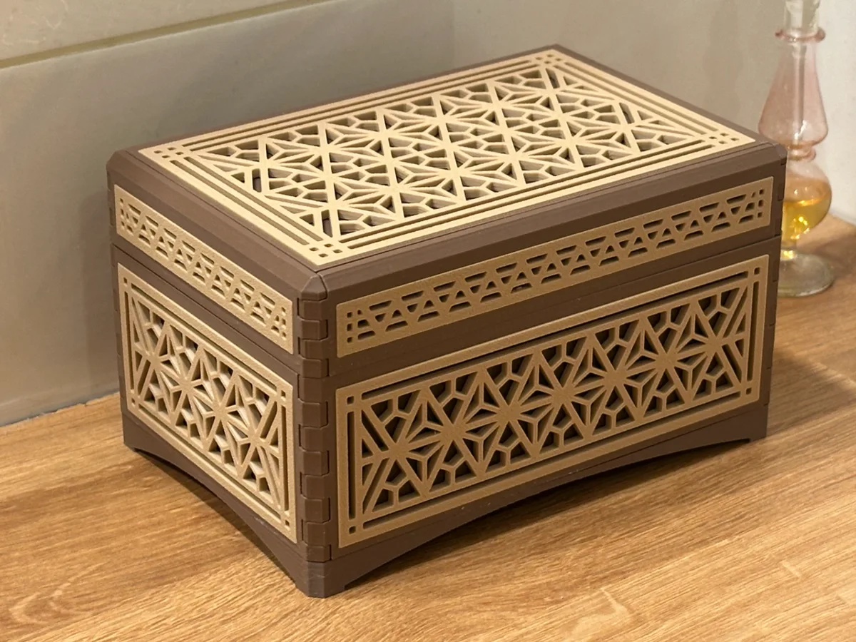Alhajero con celosía japonesa