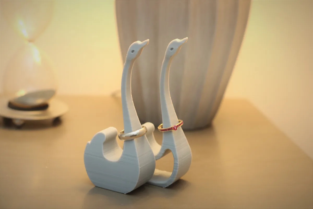 Portanillos con forma de cisne