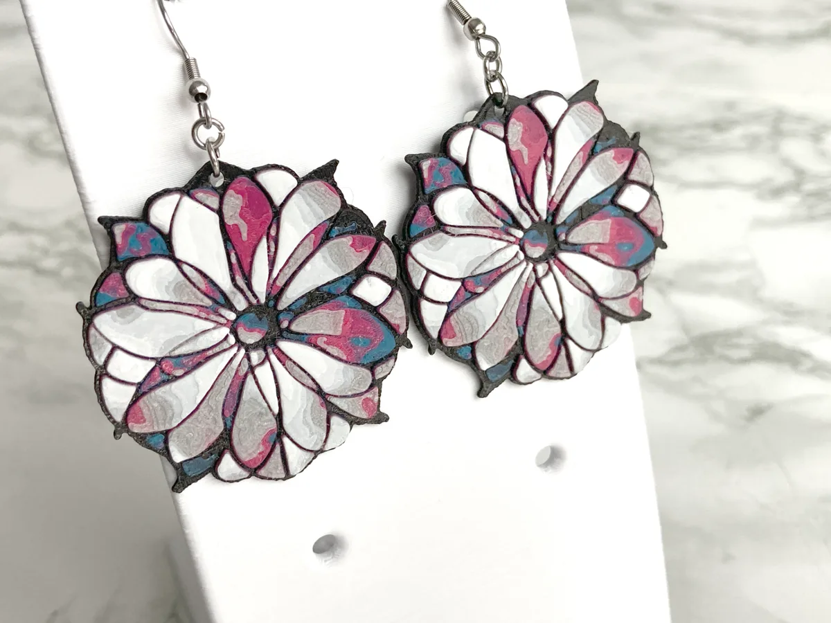 Aros de flor tipo vitral
