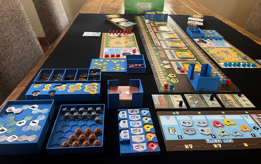 Bandeja organizadora de fichas y cartas para juego de mesa
