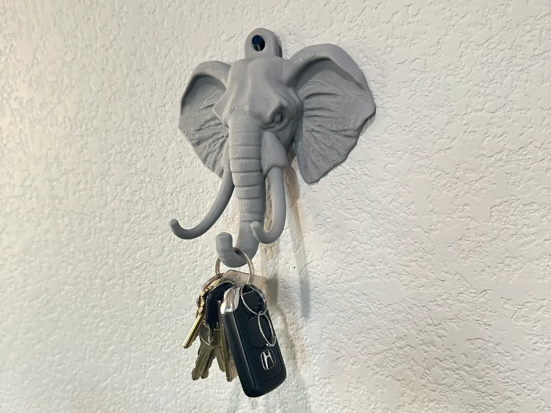 Perchero de pared con forma de elefante