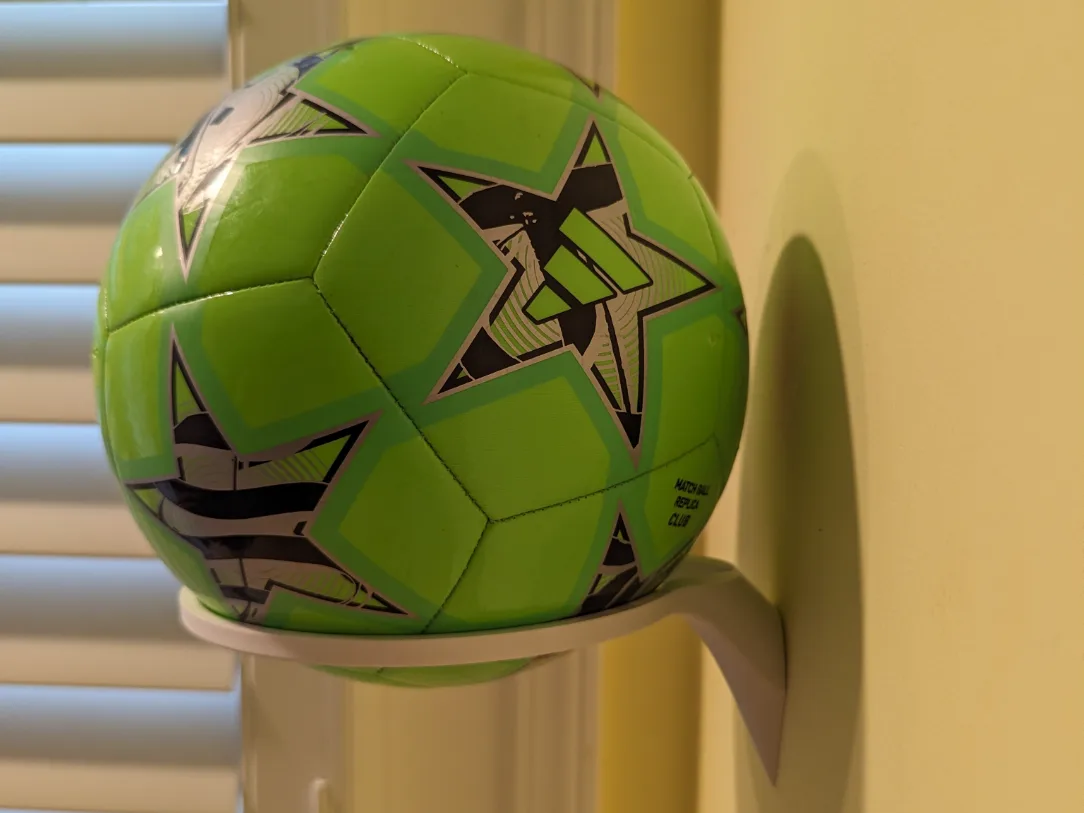 Soporte de pared para pelotas