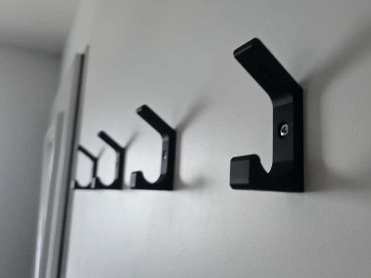 Perchero de pared de varios ganchos