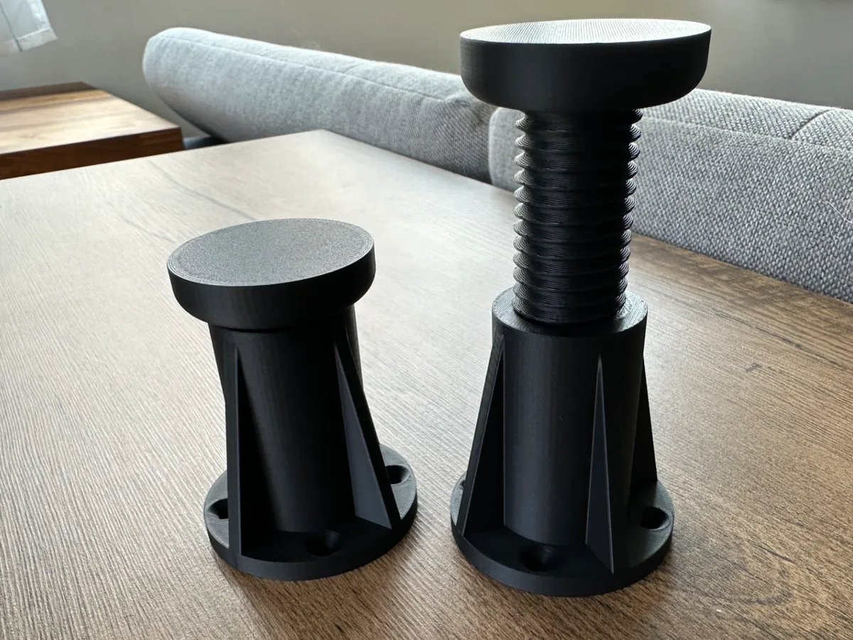 Pata regulable para muebles