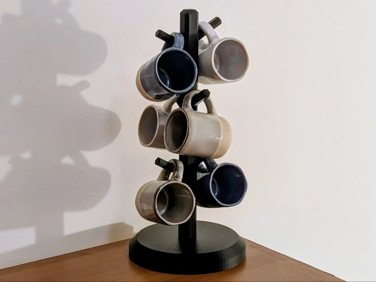 Árbol de tazas de mesada