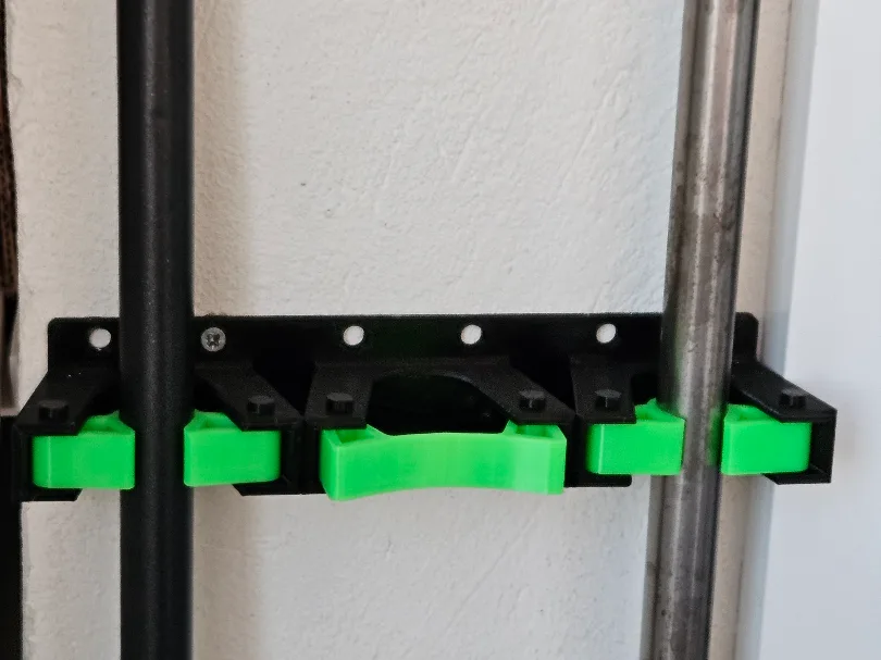 Soporte de pared doble y triple para escobas