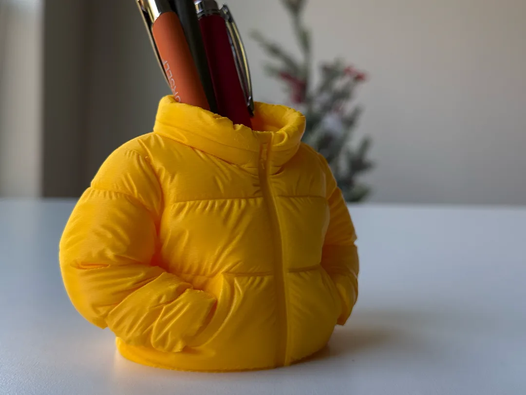 Portalápices con forma de campera inflable