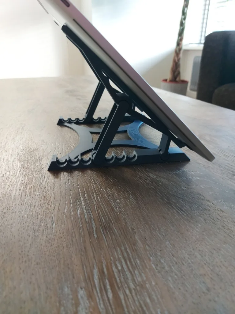 Soporte de notebook con altura ajustable