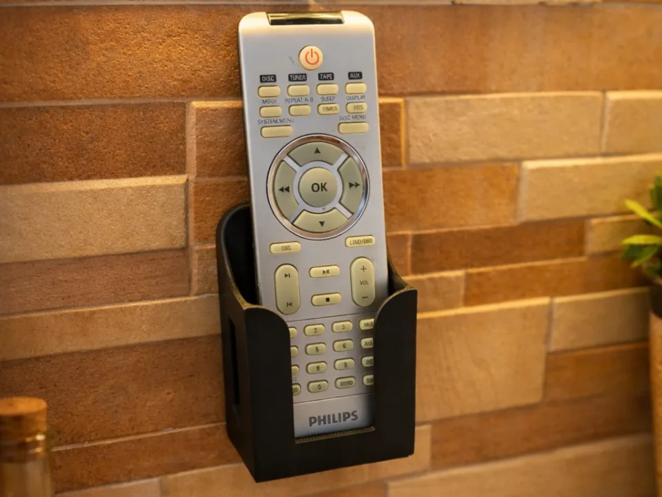 Soporte universal de pared para control