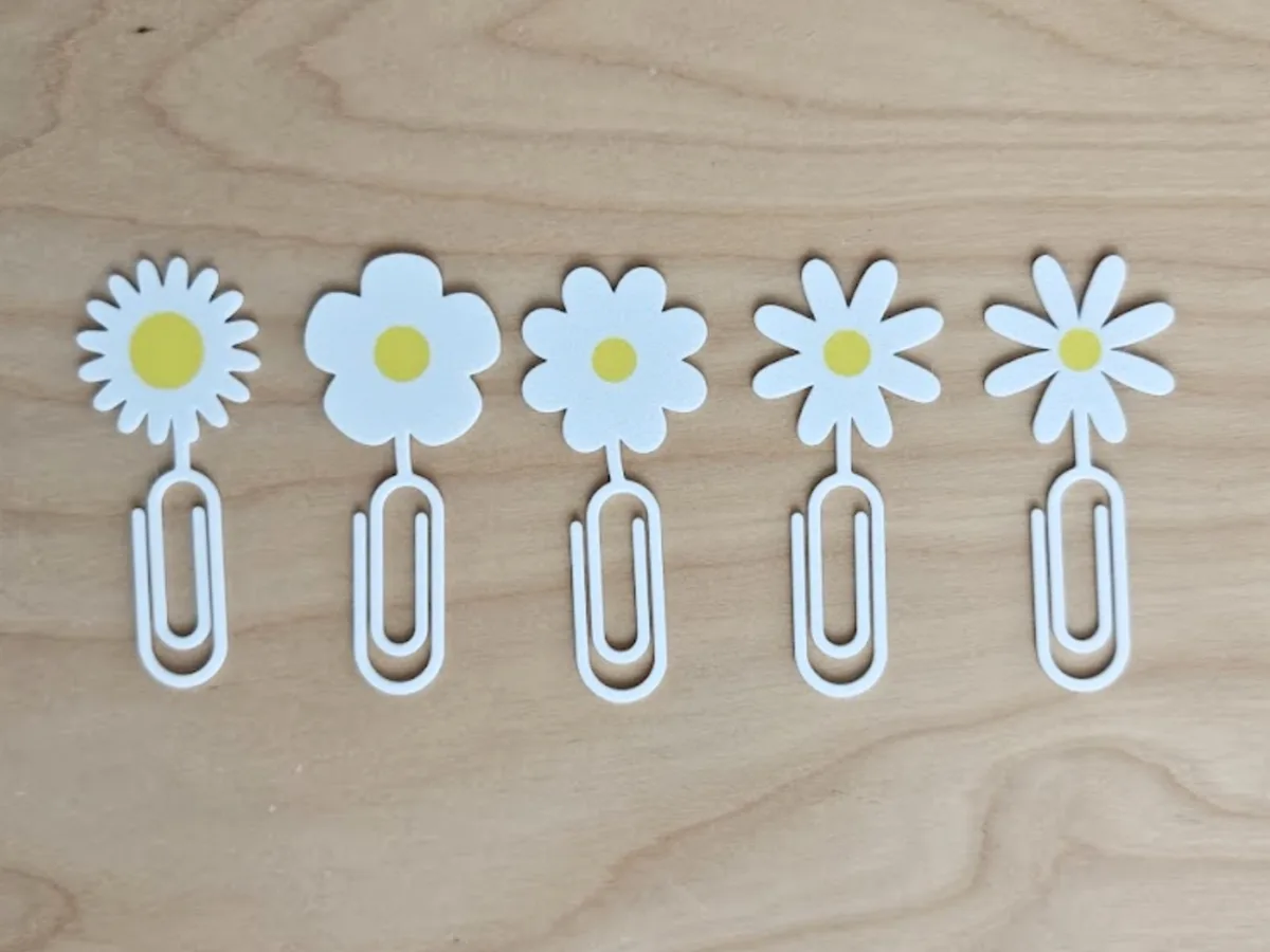 Clips de papel con forma de margarita