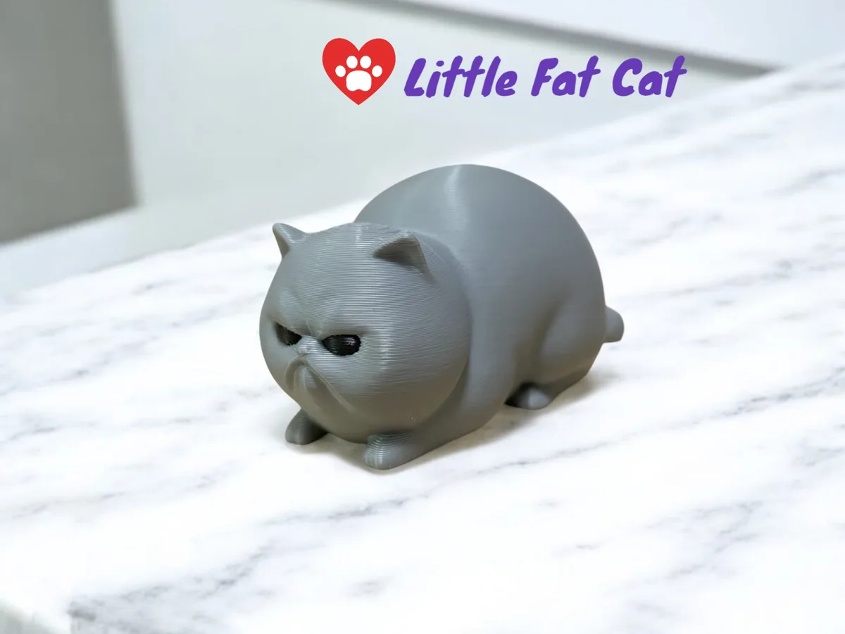 Figura de gato gordo enojado