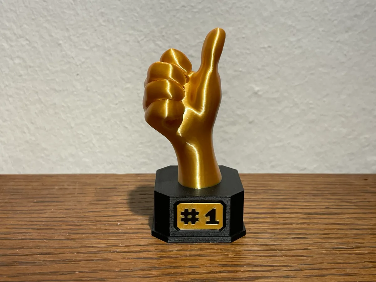 Trofeo de pulgar arriba