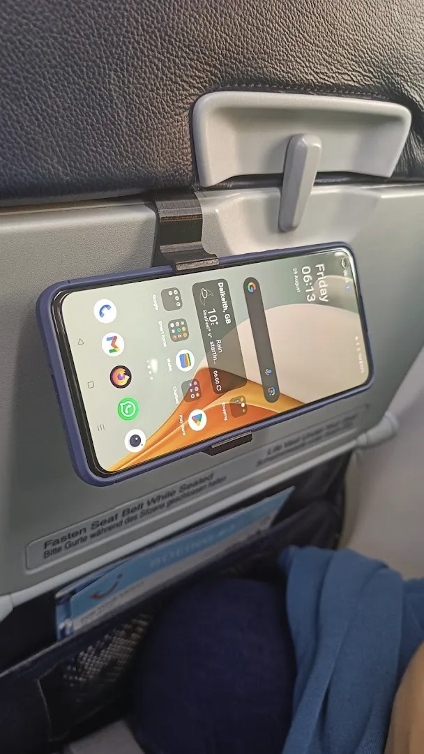 Soporte de celular para el avión