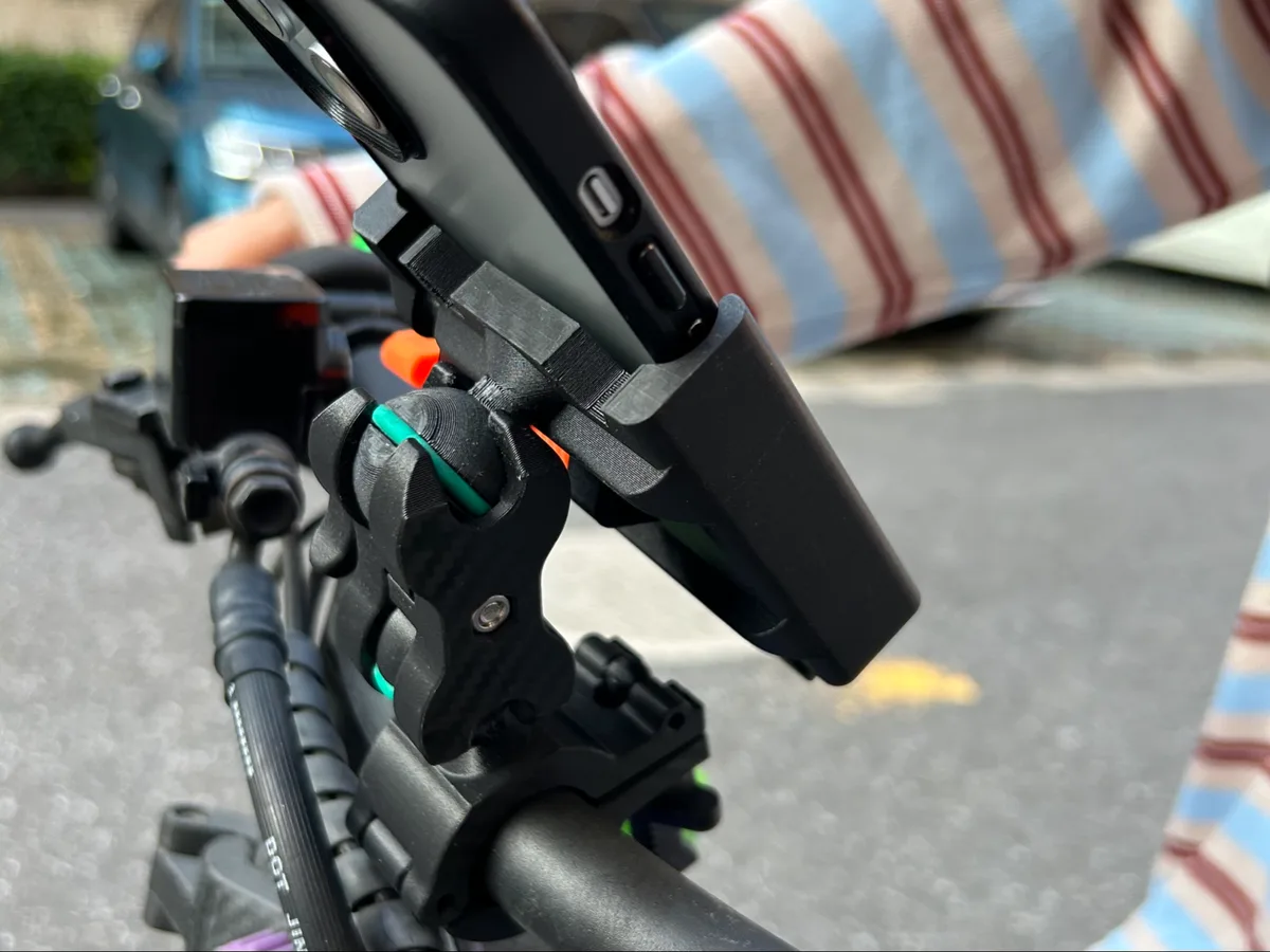 Soporte de celular para bici y moto