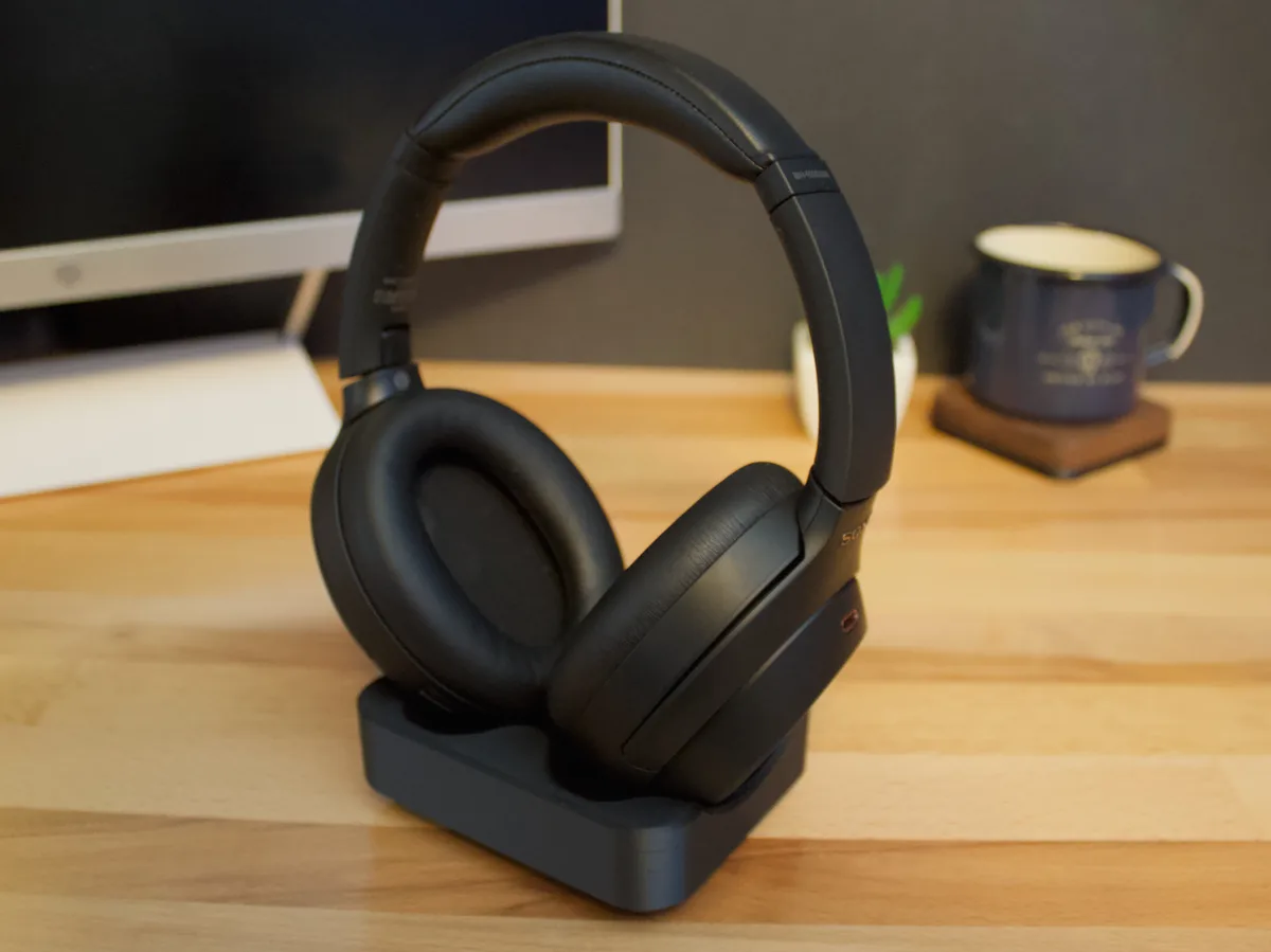 Soporte con peso para auriculares